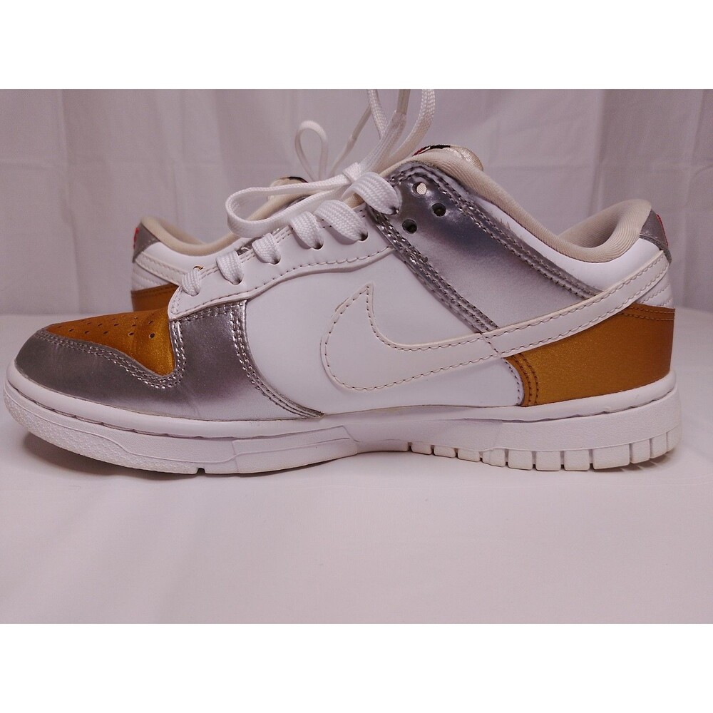 Nike Dunk Low SE "Heirloom" Silver Gold Metalic - Picture 11 of 16